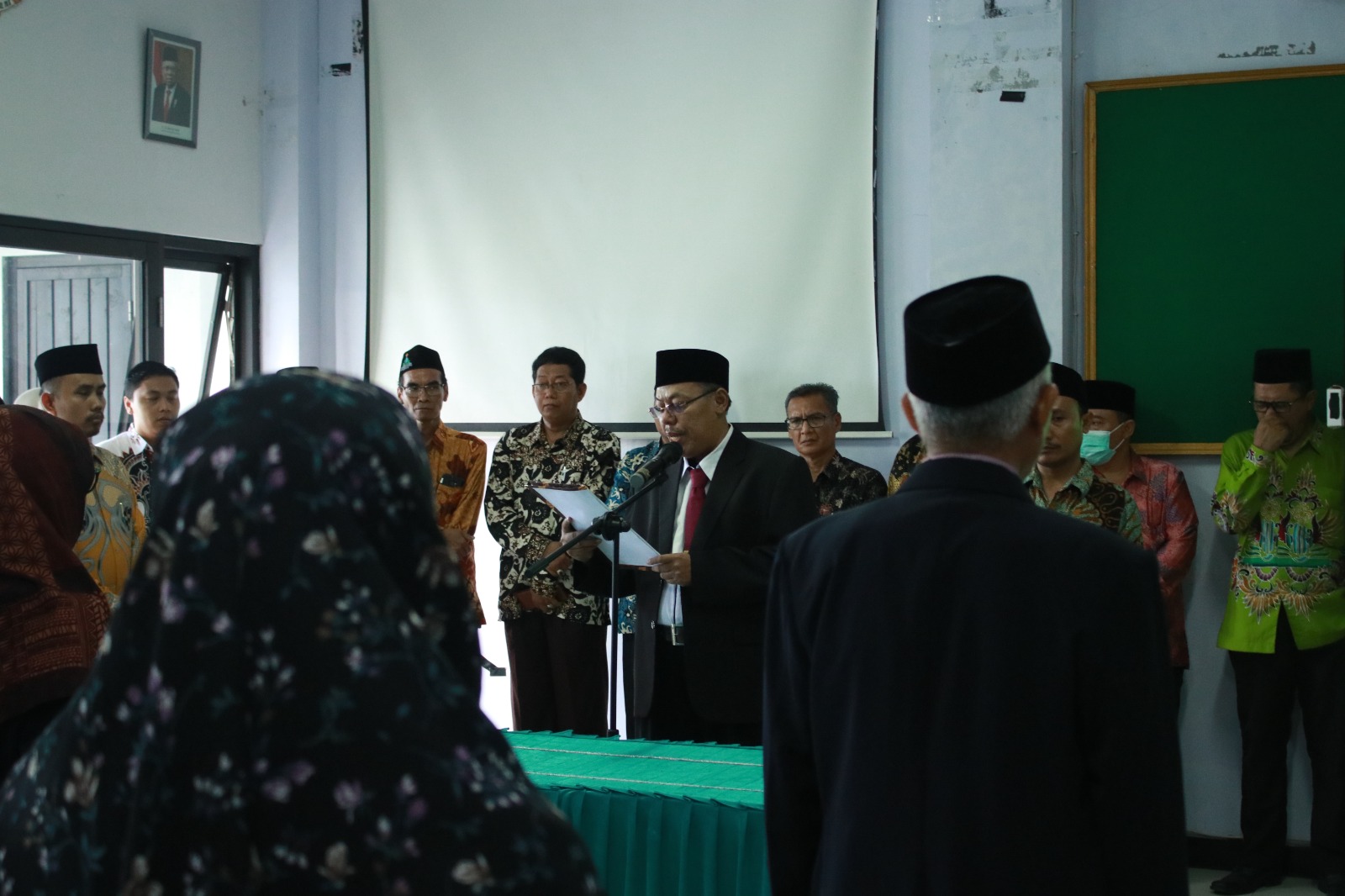 RESMI DILANTIK, INI SUSUNAN PIMPINAN FAKULTAS SYARIAH PERIODE 2023-2027 ...